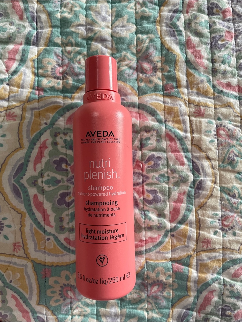 AVEDA Nutriplenish Light Moisture Shampoo - 8.5 fl oz. NEW-still sealed